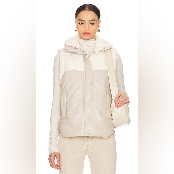 Blank NYC Jackets & Blazers - BLANK NYC Vest Sherpa Coat Vegan Leather Jacket Size S NWT Retail $128